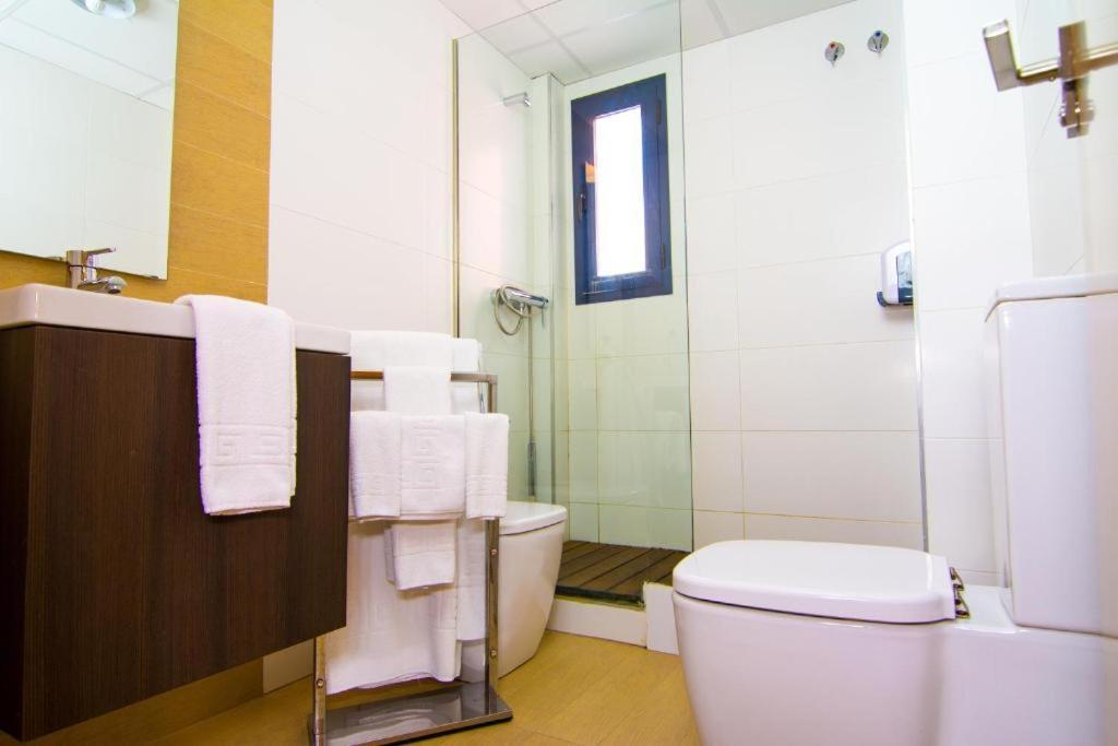 Apartamentos 16:9 Suites Almería Almeria Exterior foto