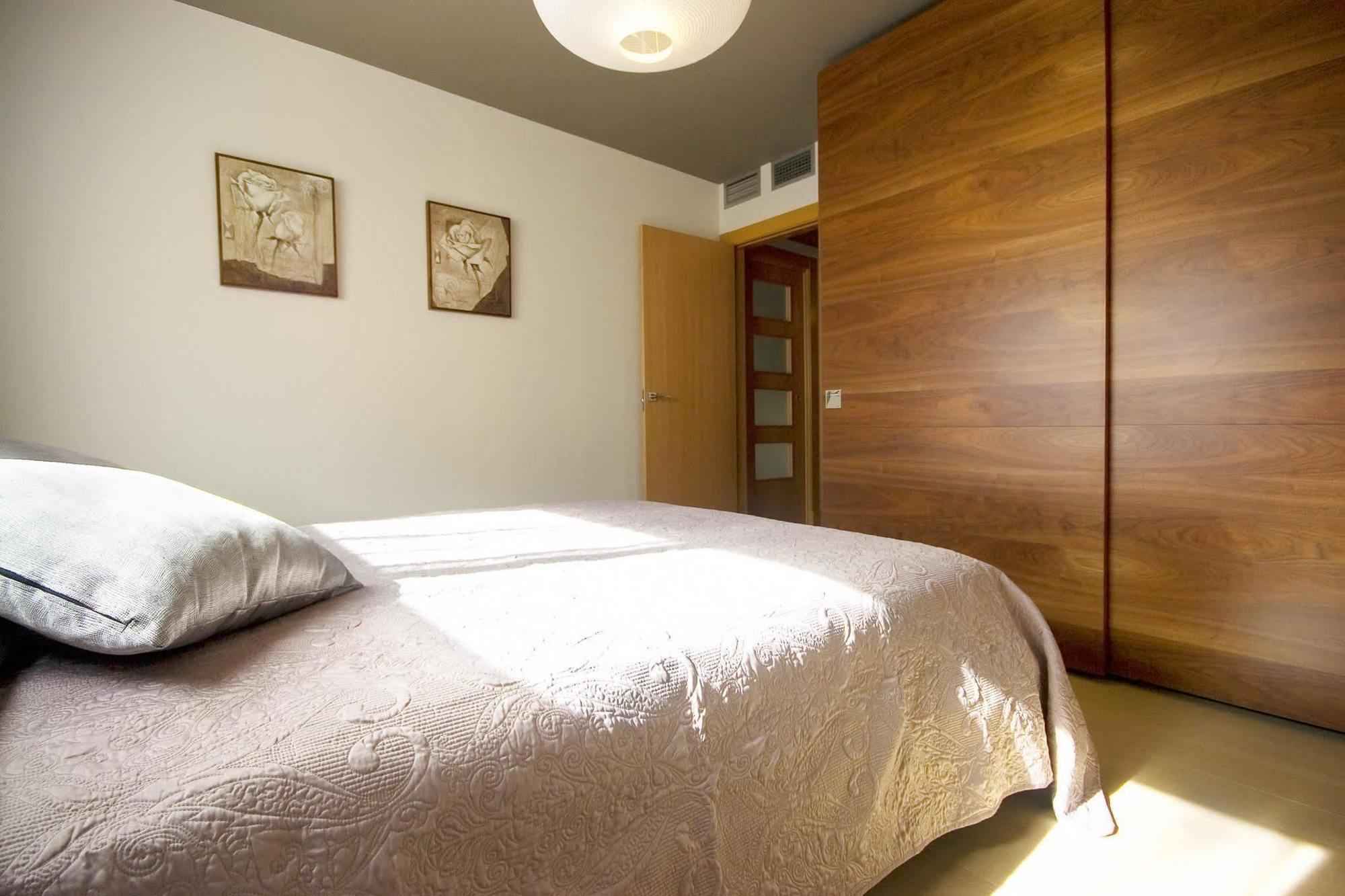 Apartamentos 16:9 Suites Almería Almeria Exterior foto