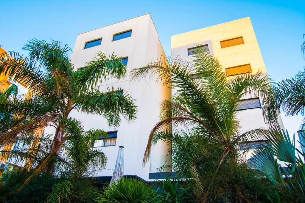 Apartamentos 16:9 Suites Almería Almeria Exterior foto